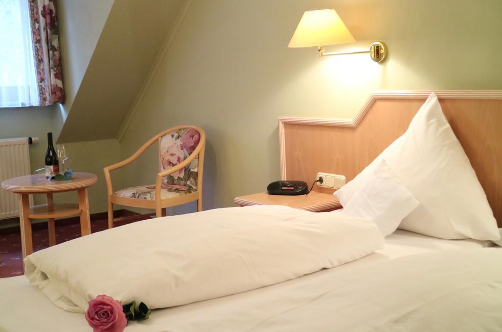 Hotel Restaurant Paradeismuehle Klingenberg am Main Eksteriør bilde